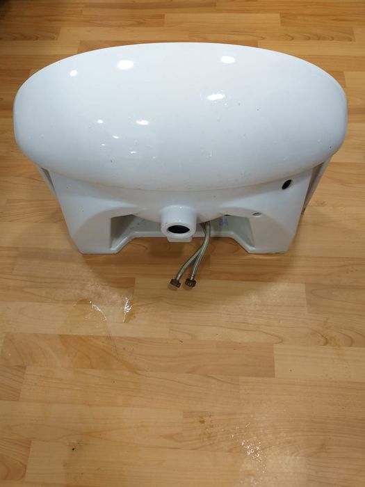 Раковина, мойка для ванной комнаты