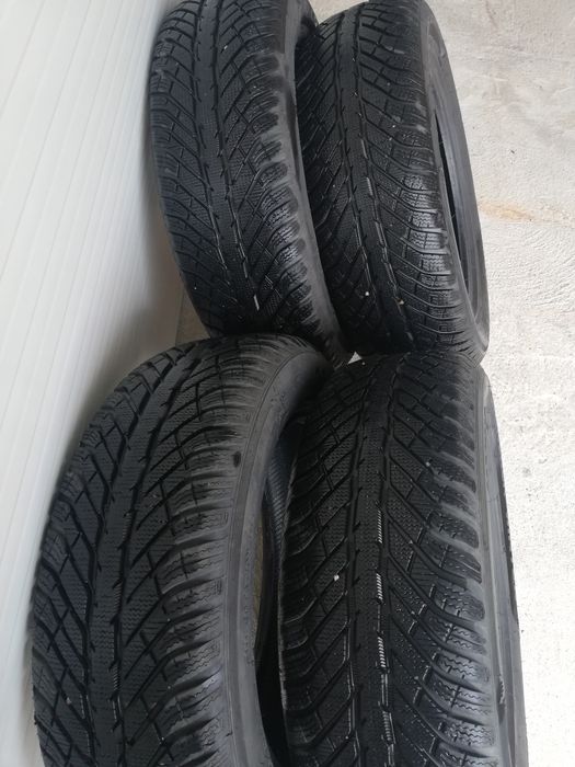 Зимни Гуни 225/60R18 DISCOVERER WINTER