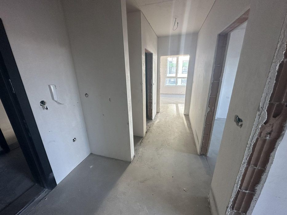 Продава се Тристаен апартамент в Бургас, Изгрев - 108 кв.м за 1343 €/кв.м - Снимка #8