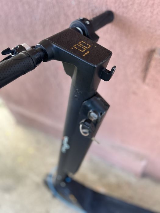 Trotineta electrica Myria| frana pe disc| bluetooth cu aplicatie