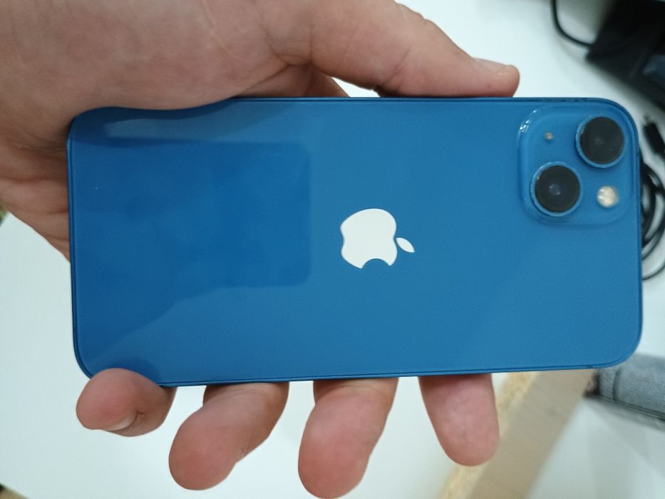Vând iPhone 13 128gb fara niciun defect baterie 100