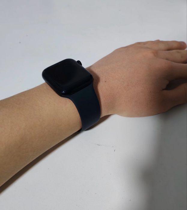 Iphone 13 + Apple Watch SE + accesorii