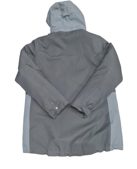 Мъжко Яке Jack Wolfskin 

Чисто новo с етикети.

Размер L

Цена 149 лв