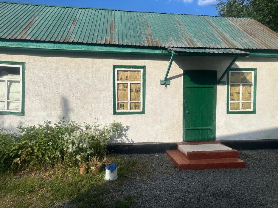 Продам дом с двумя участками