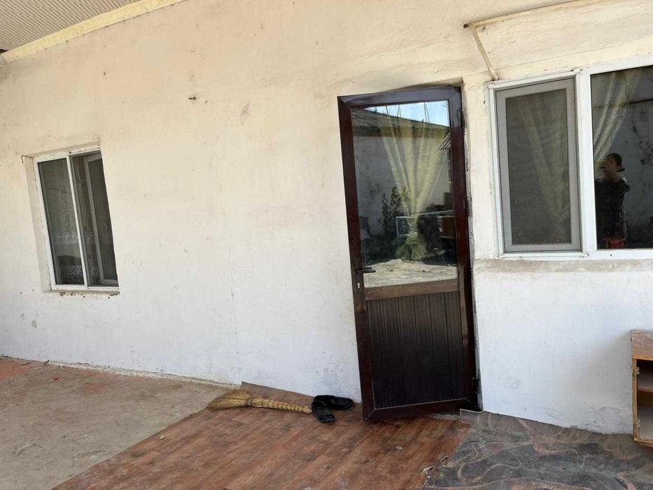 Үй сатылады . 4 бөлмелі