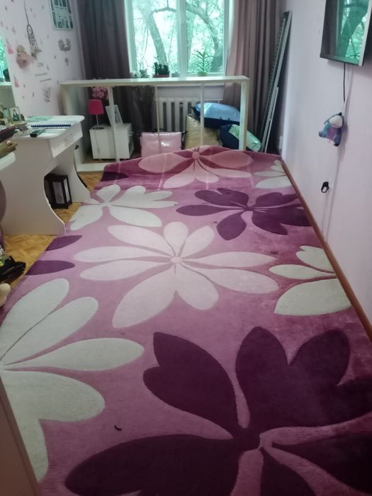 Продам ковёр полусинтетика