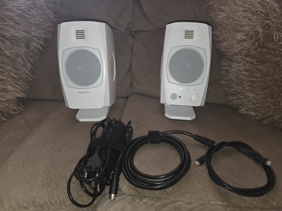 Adam audio d3v white  monitor audio activ