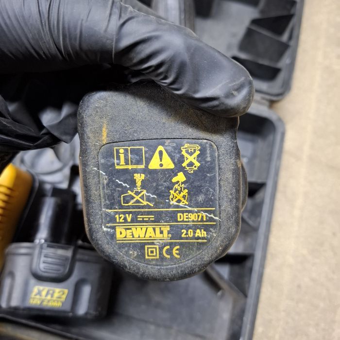 Шуруповерты Makita, Dewalt.
