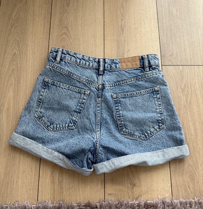 Pantaloni scurti jeans Zara