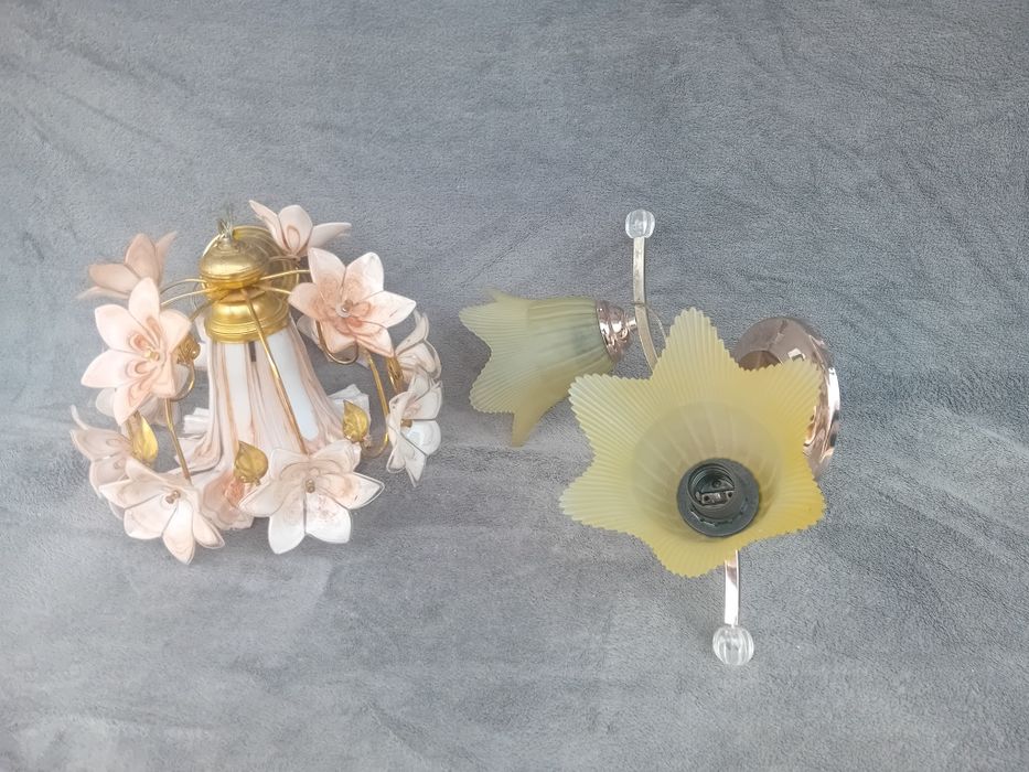 De vânzare două lustre in stare perfectă de funcționare.
