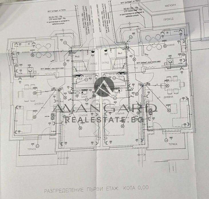 Продава се Къща в с. Царацово, Област Пловдив - 438 кв.м за 953 €/кв.м - Снимка #16
