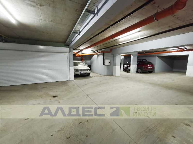 Обзаведен двустаен с паркомясто в Студентски Град!