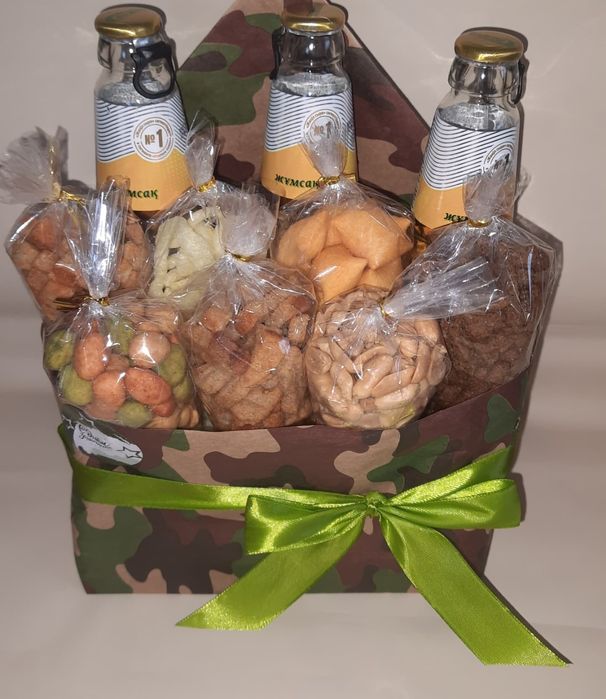 Мужские букеты и боксы