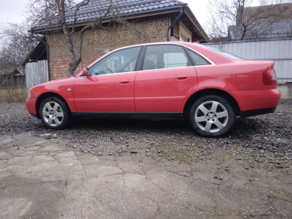 Vand Audi A4 B5 1.9 tdi 2001 acte la zi  cauciucuri noi