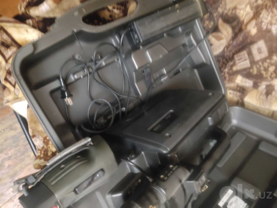 Видеокамера PANASONIC  м-10 произв. Япония