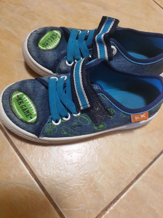 Обувки за дете  маратонки и сансали