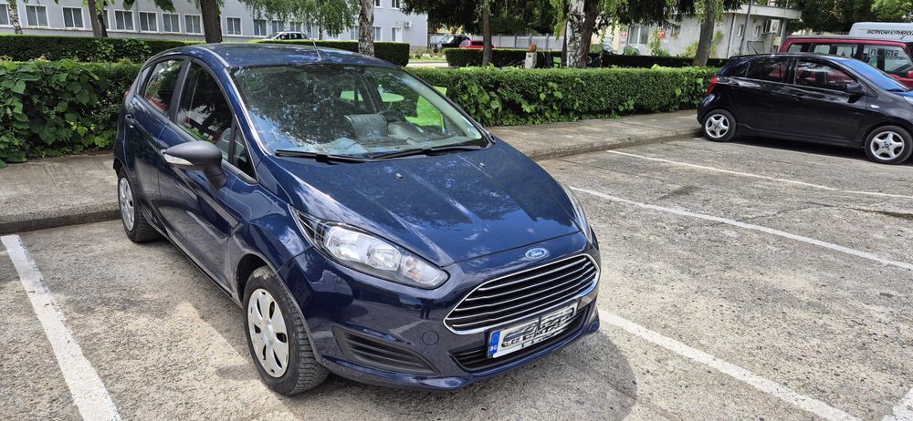 Ford Fiesta 2014• Два комплекта гуми и два ключа• Сервизна история