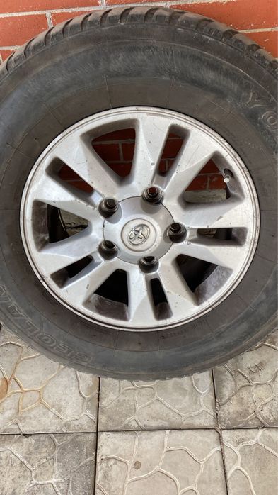 Резина с дисками на Land Cruiser 200/100