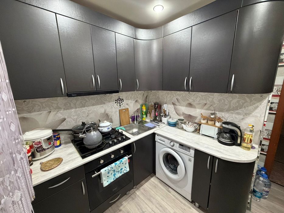 Продам квартиру 3-комн.