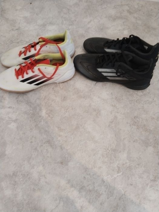 Продам обувь для футбола