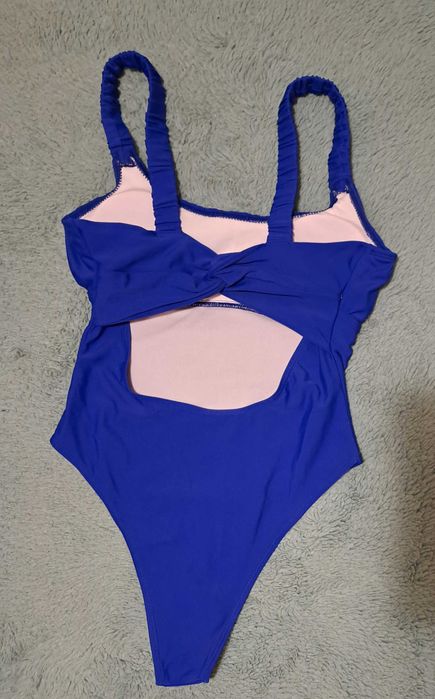 Costum de baie intreg NOU mar. S