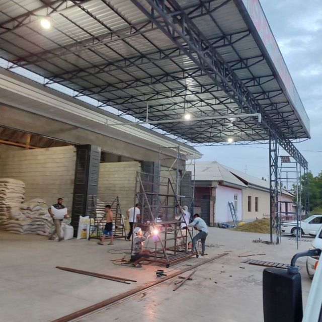 Do'stlar biz sizlar uchun xar xil turdagi tom naves