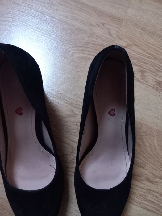 Pantofi mărimea 37