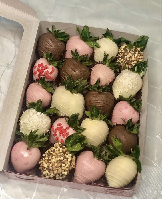 Клубника в шоколаде доставка есть