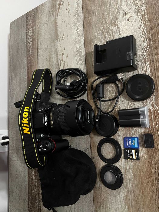 Фотоапарт Nikon D7200 +обектив Nikon AF-S DX NIKKOR 18-105mm