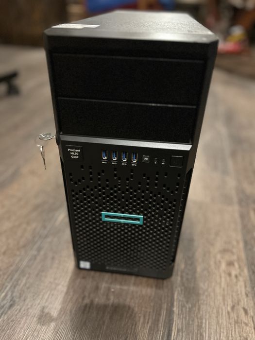 HP ProLiant ML30 8x600GB, 32 RAM