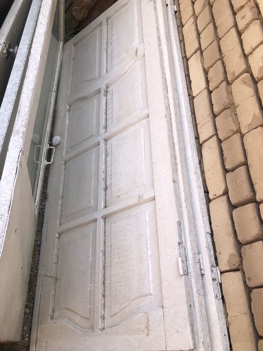 Эшик ва ром б/у сотилади