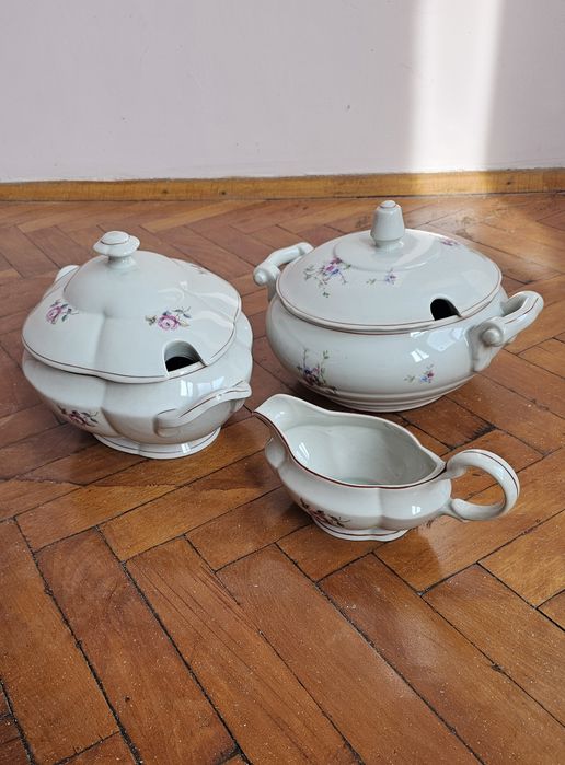 Порцеланов Сервиз 2 супника и сосиера