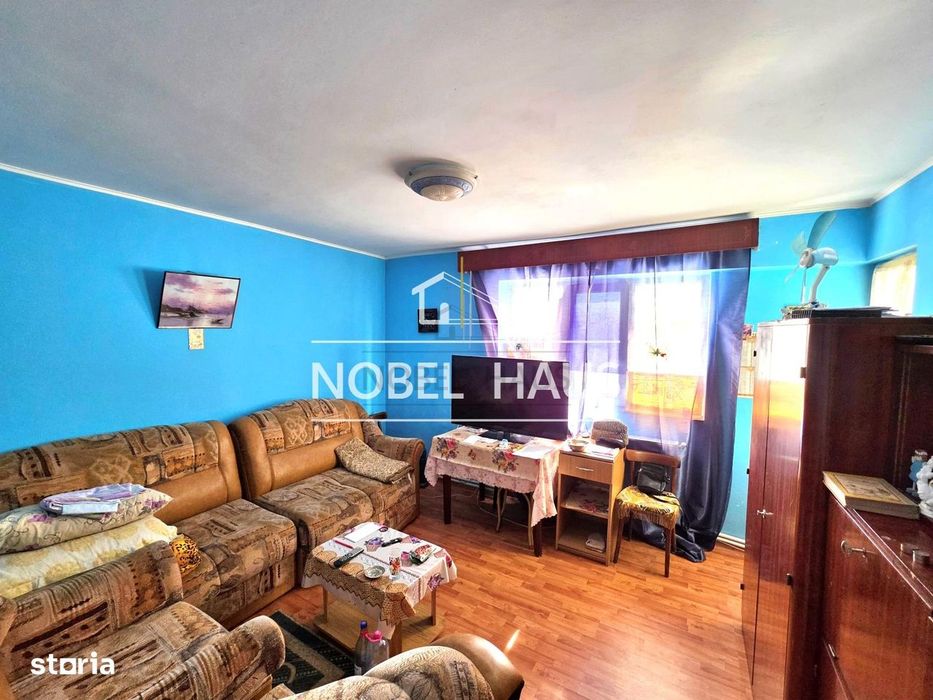 Apartament 2 camere, decomandat, etajul 4, bloc cu lift, zona Stadion