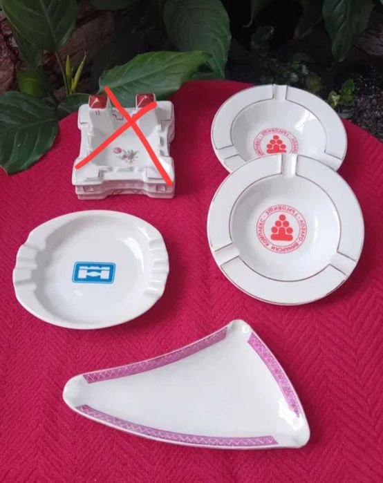 Стари  порцеланови пепелници