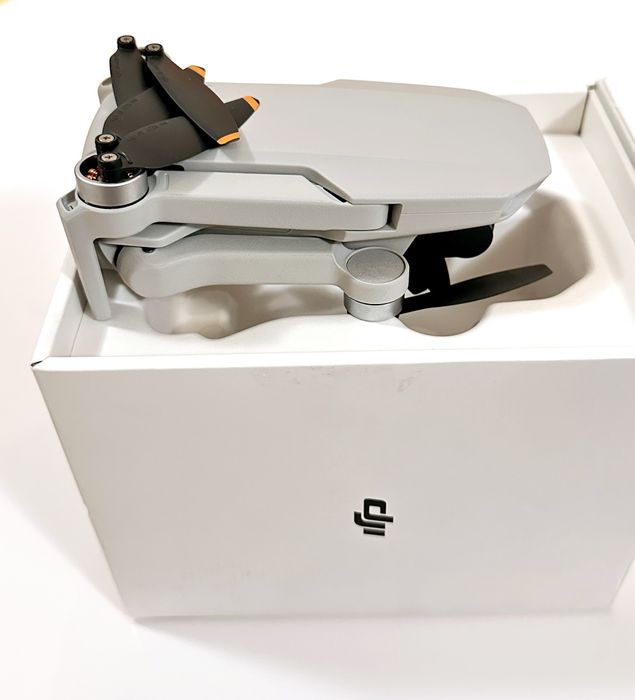 Drona dji mini 4k noua