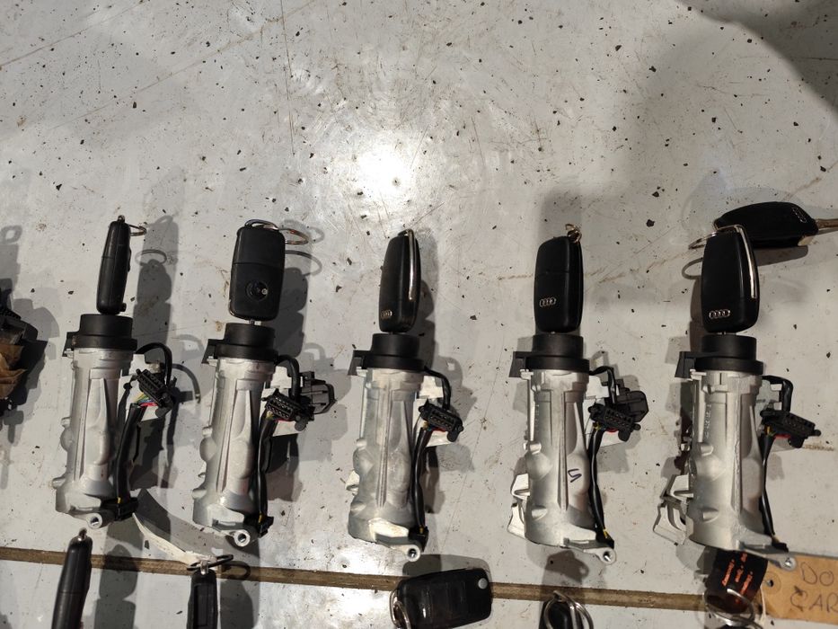 Contact cu cheie audi vw Skoda Seat 2004- 2010 cod: 1K0905865