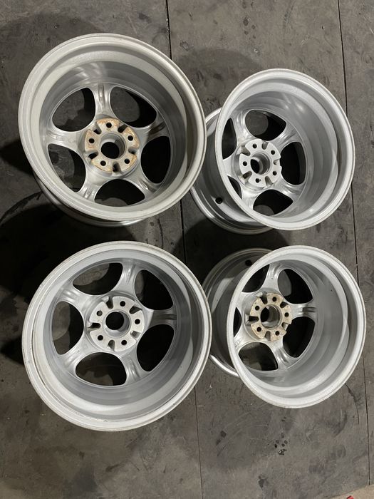 Продам диски от мерседес р16 ширина-9j