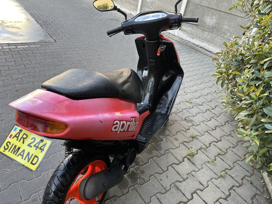 Vand scuter Aprilia SR50