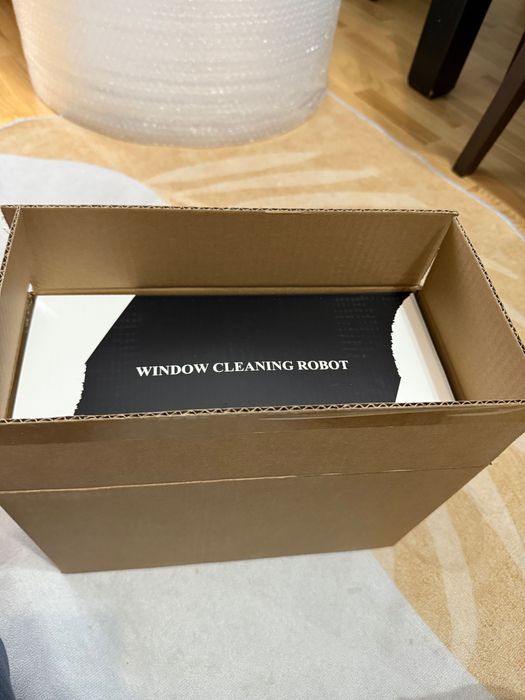 Робот мойщик окон (стеклоочиститель)