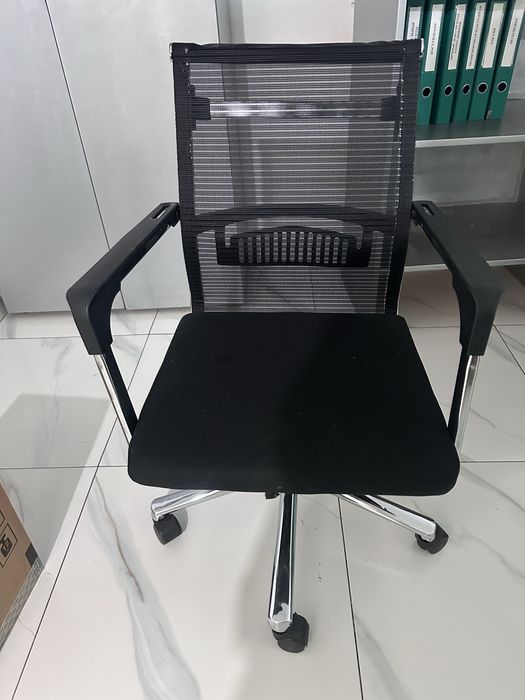 Продам офисное кресло
