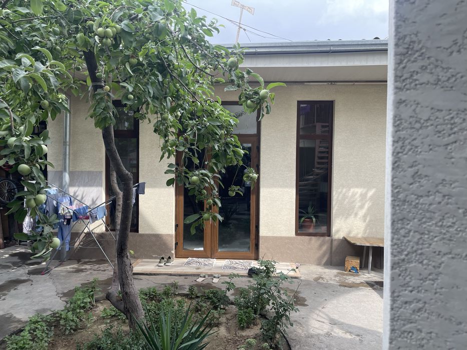 Uy sotiladi 1.7 sotix