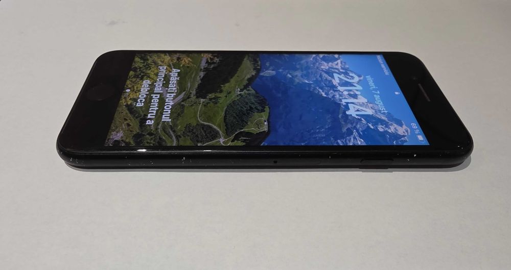 iPhone SE 2022, 64GB, stare buna, baterie 91%, 100% functional