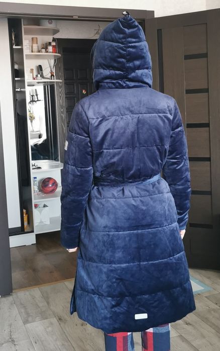 Продам длинное тёплое пальто для девочки-подростка