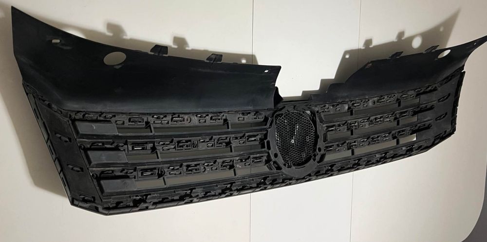 VW PASSAT B7 предна решетка