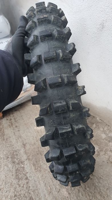 110 90 19 Pirelli + camera aer cadou