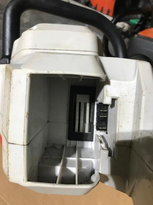 Drujba-Electroferastrau pe baterie IKRA IAK 40-3025 40V Doar corp