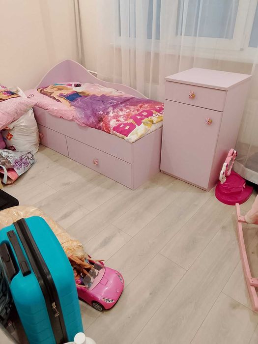 К-т детско легло с матрак и комод