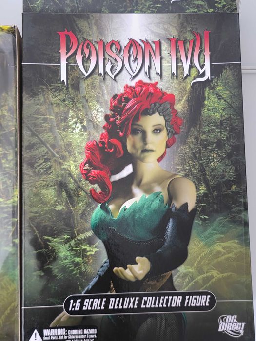 Figurina Colectie 1/6 DC Direct Deluxe Collector Figure Poison Ivy