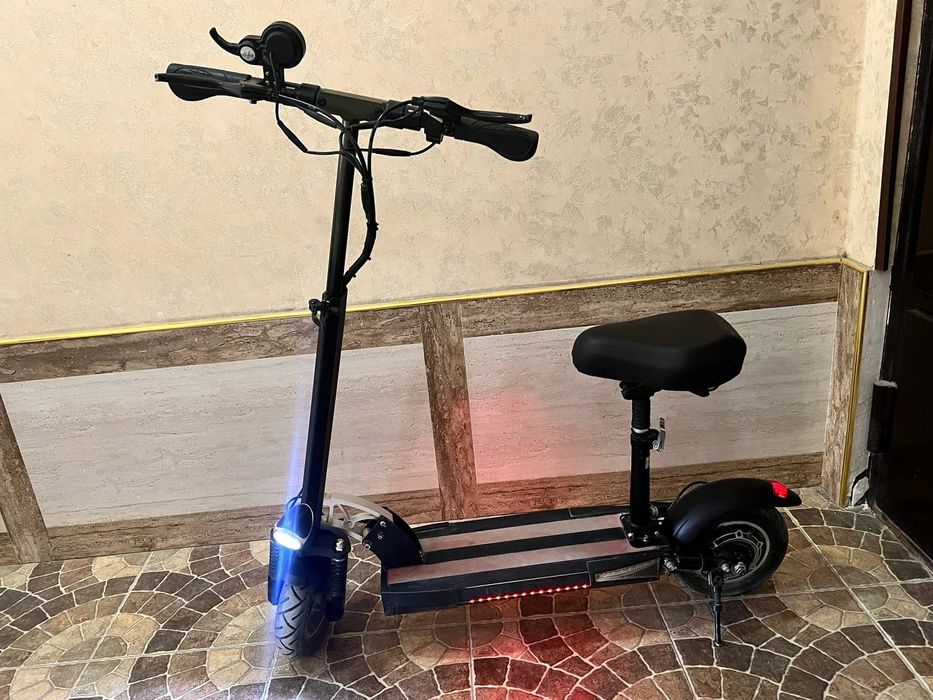 Электронный самокат Skillmax