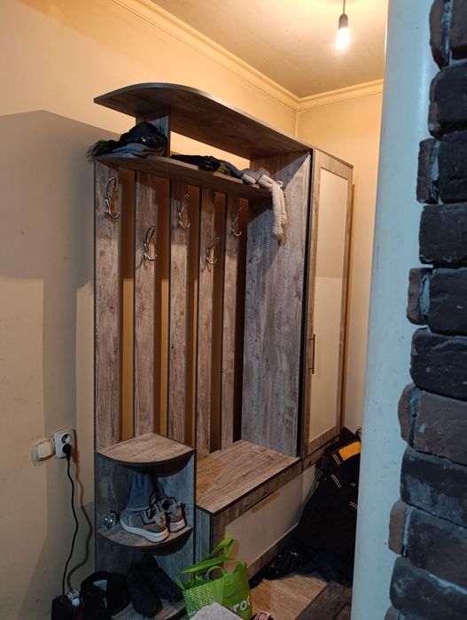 Продам шкаф в прихожку